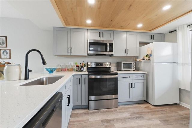 2903 GRANADA COURT 2903, Lake Wales, FL 33898