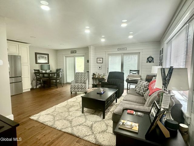 111-113 East Avenue, Saratoga Springs, Inside, NY 12866