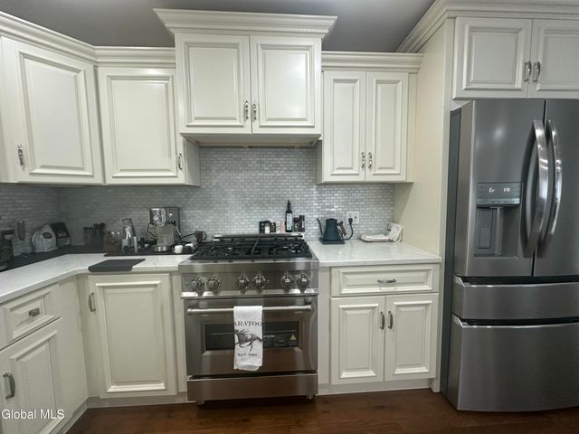 111-113 East Avenue, Saratoga Springs, Inside, NY 12866