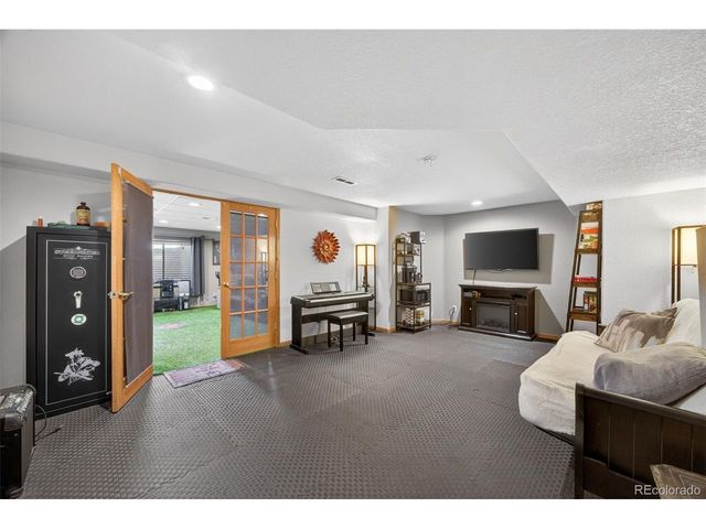 3491 S Otis Ct, Lakewood, CO 80227