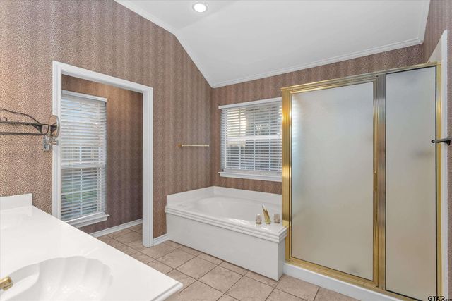 3305 Oak Village Dr., Tyler, TX 75707