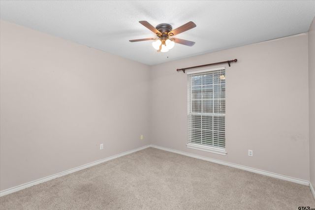 3305 Oak Village Dr., Tyler, TX 75707