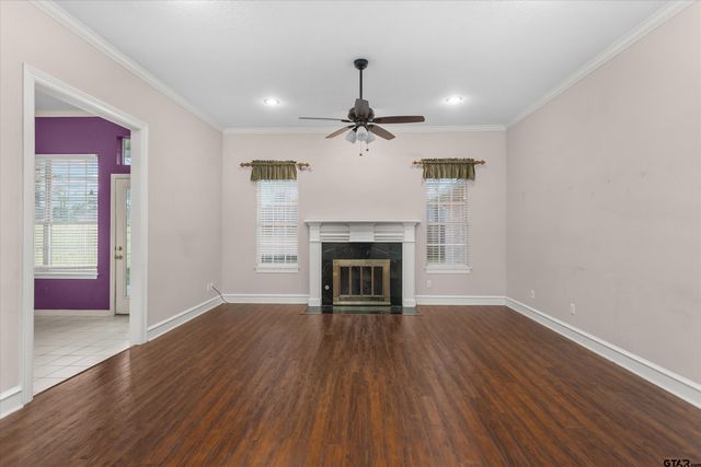 3305 Oak Village Dr., Tyler, TX 75707