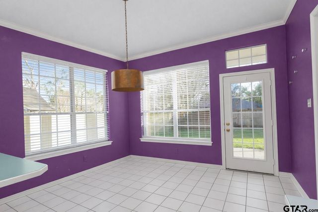 3305 Oak Village Dr., Tyler, TX 75707