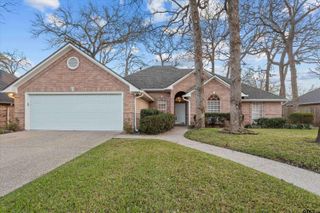 3305 Oak Village Dr., Tyler, TX 75707