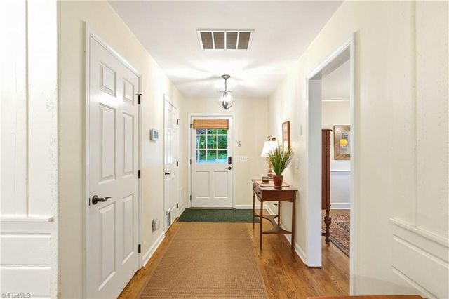 3585 Milhaven Road, Winston-salem, NC 27106