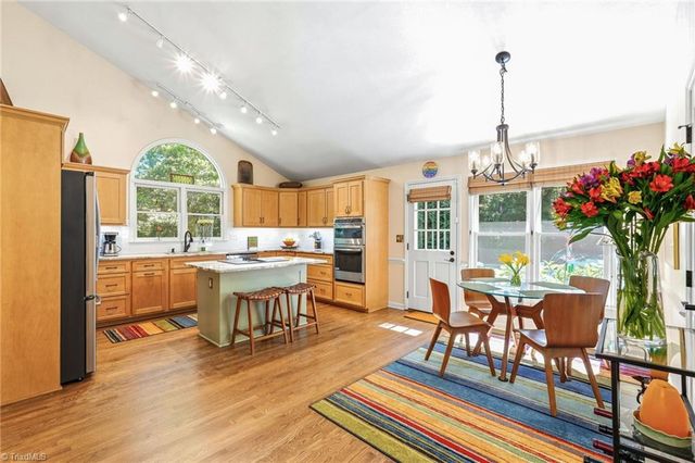 3585 Milhaven Road, Winston-salem, NC 27106