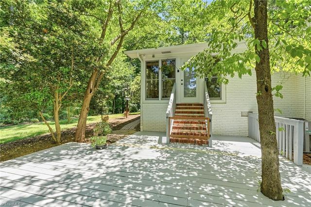 3585 Milhaven Road, Winston-salem, NC 27106