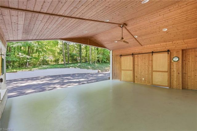 3585 Milhaven Road, Winston-salem, NC 27106