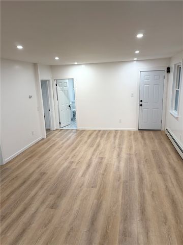 9 Octavia Street, Providence, RI 02909