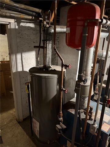 9 Octavia Street, Providence, RI 02909