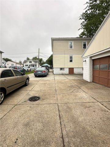 9 Octavia Street, Providence, RI 02909