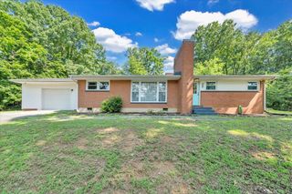 1008 Glenn Ridge RD, Roanoke, VA 24017