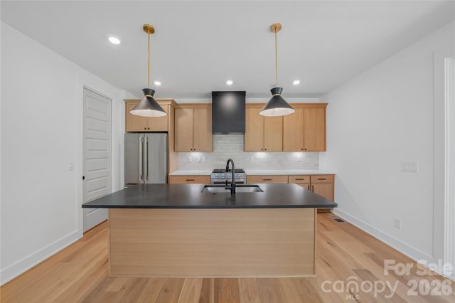 2812 Phillips Avenue, Charlotte, NC 28208