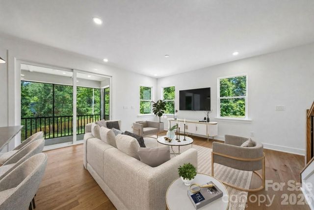 2812 Phillips Avenue, Charlotte, NC 28208