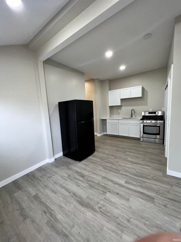 515 E North A Street, Gas City, IN 46933