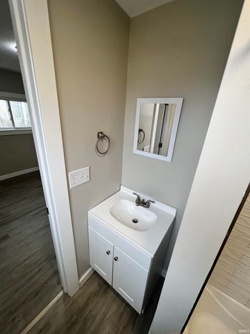 515 E North A Street, Gas City, IN 46933