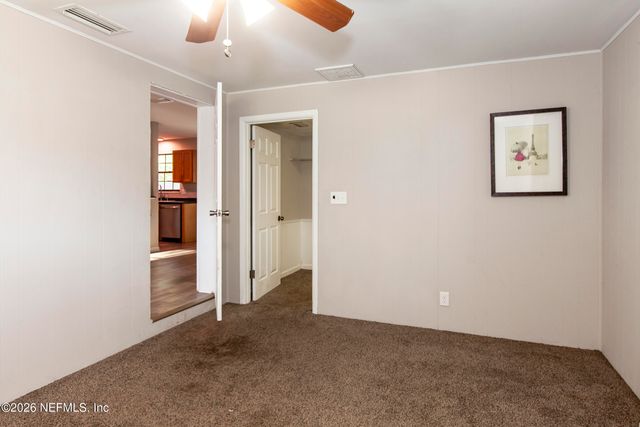 2233 LA VALLE Drive, Jacksonville, FL 32210