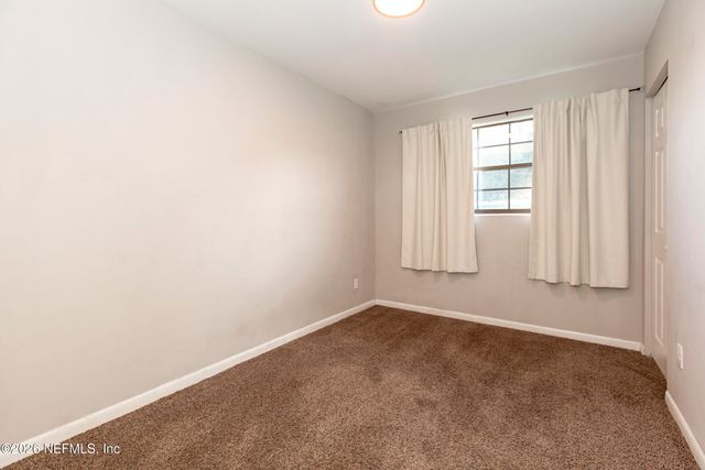 2233 LA VALLE Drive, Jacksonville, FL 32210