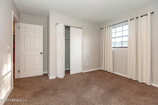 2233 LA VALLE Drive, Jacksonville, FL 32210