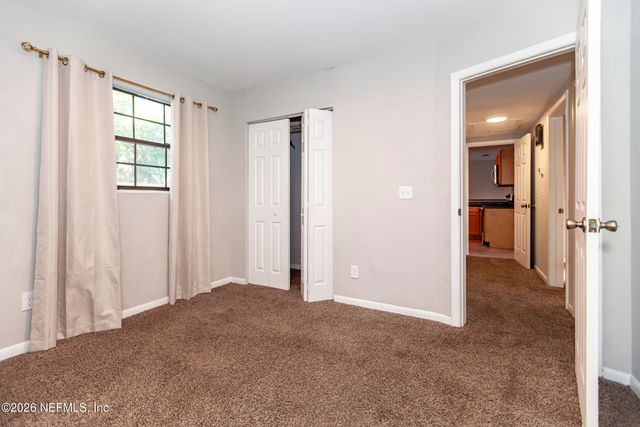 2233 LA VALLE Drive, Jacksonville, FL 32210
