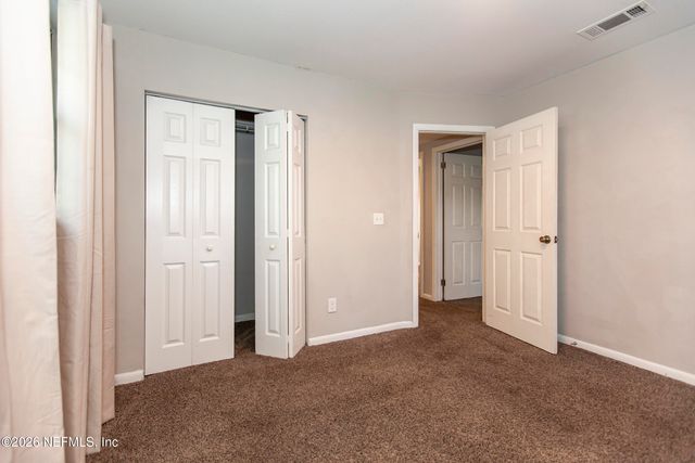 2233 LA VALLE Drive, Jacksonville, FL 32210