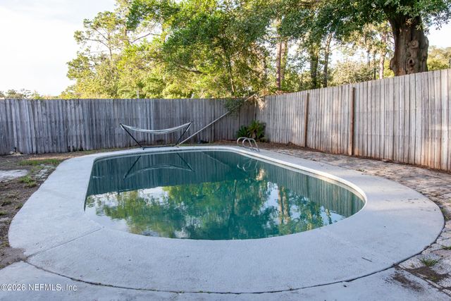 2233 LA VALLE Drive, Jacksonville, FL 32210