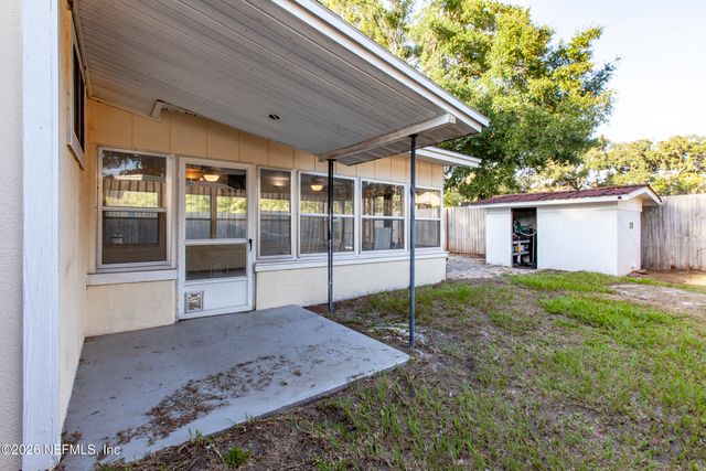 2233 LA VALLE Drive, Jacksonville, FL 32210