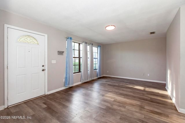 2233 LA VALLE Drive, Jacksonville, FL 32210