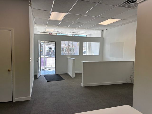 2008 W Chicago Avenue, Chicago, IL 60622