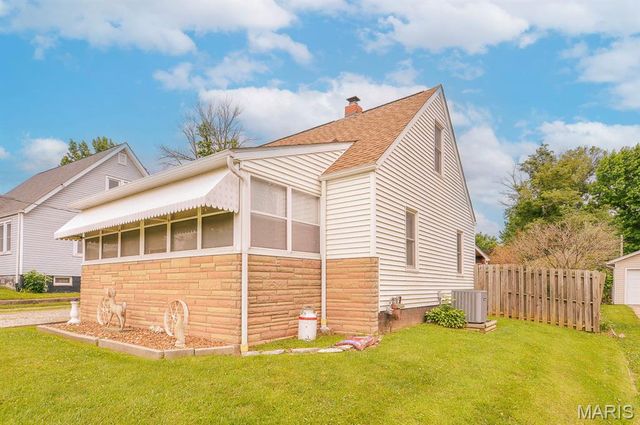3518 Oscar Avenue, Alton, IL 62002
