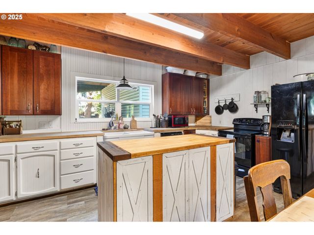 38350 MCKENZIE Hwy, Springfield, OR 97478