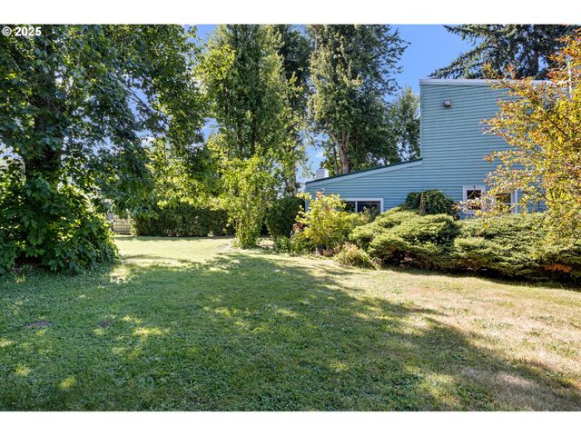 38350 MCKENZIE Hwy, Springfield, OR 97478