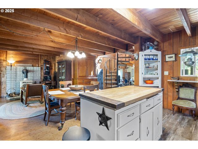 38350 MCKENZIE Hwy, Springfield, OR 97478