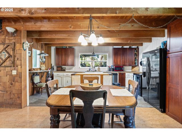 38350 MCKENZIE Hwy, Springfield, OR 97478
