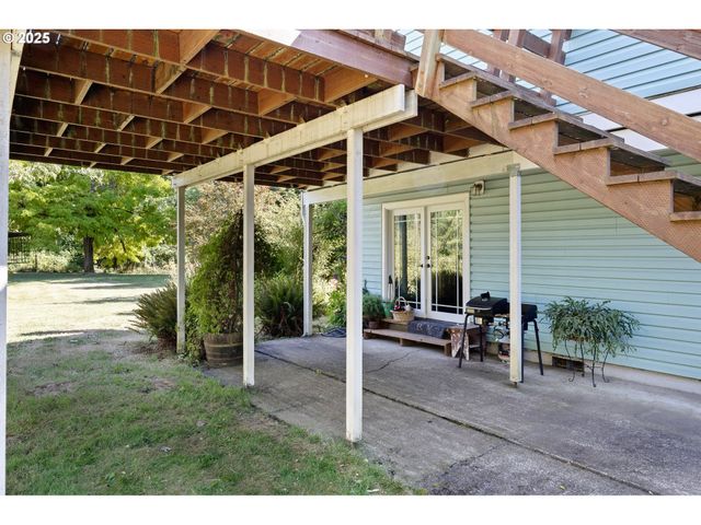 38350 MCKENZIE Hwy, Springfield, OR 97478