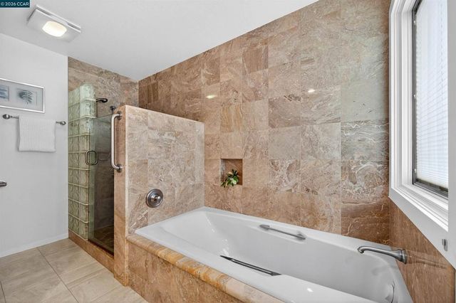 157 Fernwood Dr, Moraga, CA 94556