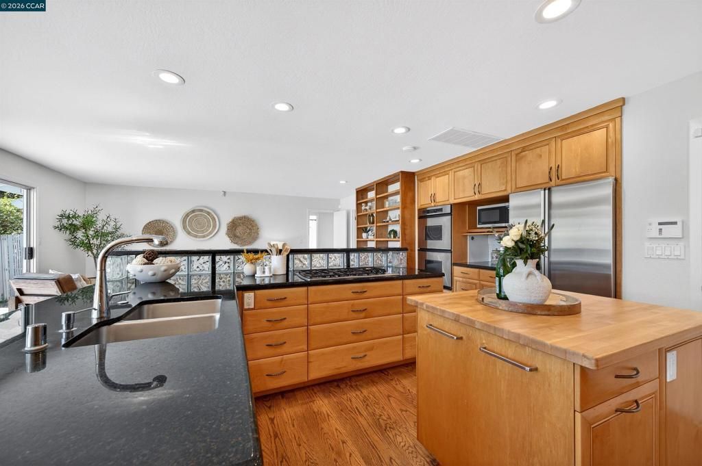 Image 16 of property listing at 157 Fernwood Dr, Moraga, CA 94556