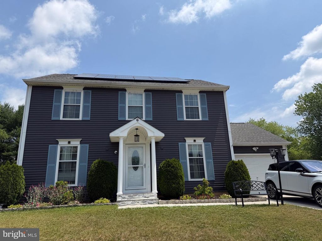 6 BRANDON CT, Sicklerville, NJ 08081
