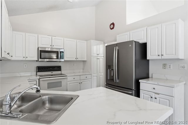 156 Kensington Way, Aberdeen, NC 28315
