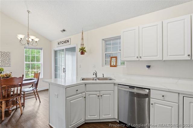 156 Kensington Way, Aberdeen, NC 28315