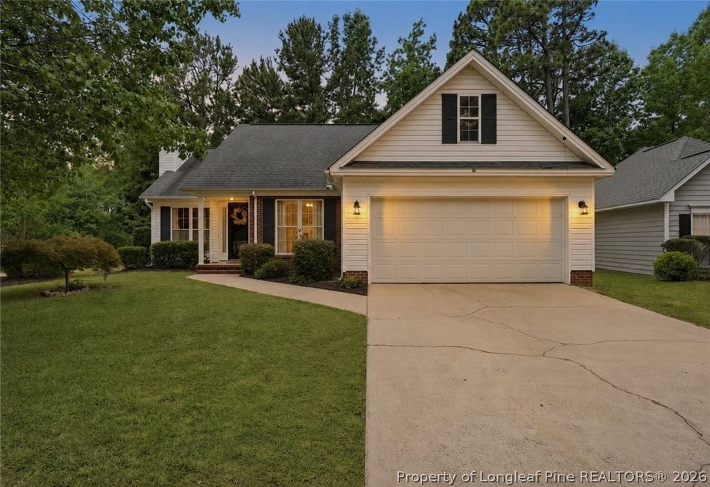 156 Kensington Way, Aberdeen, NC 28315