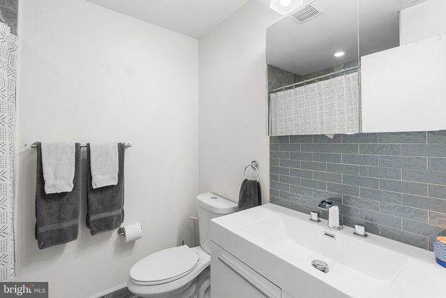 1204 S BUCKNELL ST, Philadelphia, PA 19146