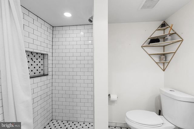 1204 S BUCKNELL ST, Philadelphia, PA 19146