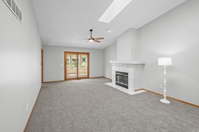 4176 Mallard Court, Bettendorf, IA 52722