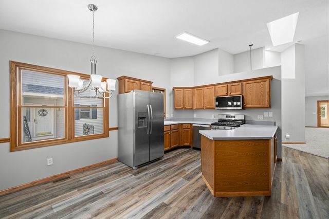 4176 Mallard Court, Bettendorf, IA 52722