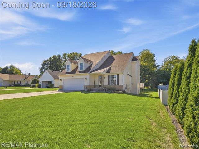 365 Saddlevalley Court, Linden, MI 48451