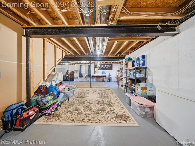 365 Saddlevalley Court, Linden, MI 48451