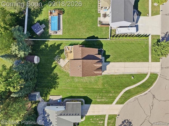 365 Saddlevalley Court, Linden, MI 48451