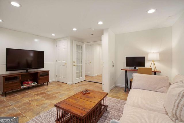 1250 Oakdale Road NE, Atlanta, GA 30307